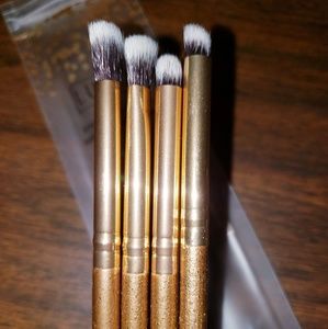 Eye Brushes